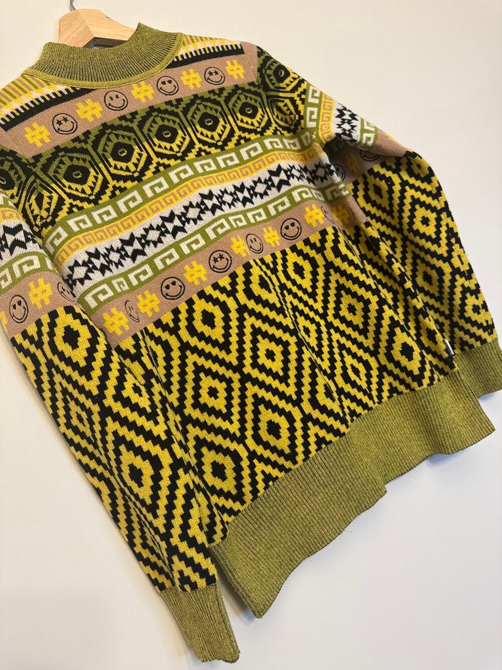 Smiley World Fair Isle Print Sweater Size XS